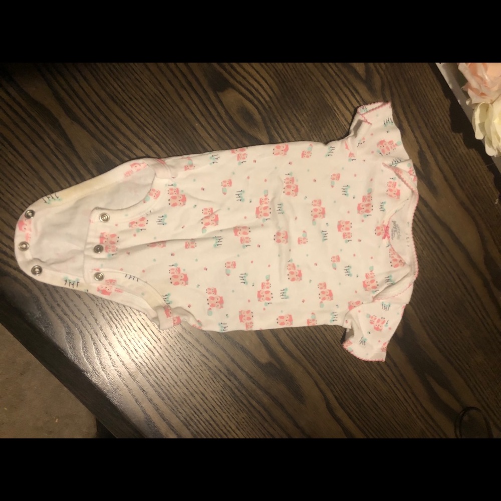 White baby onesie with pink owls. MUST BUNDLE!